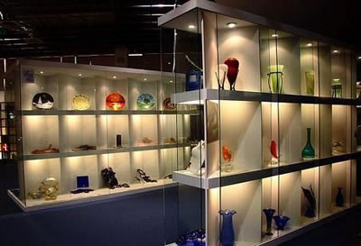 AR Glass Display Window or Glass Cabinet for Museum - Showroom